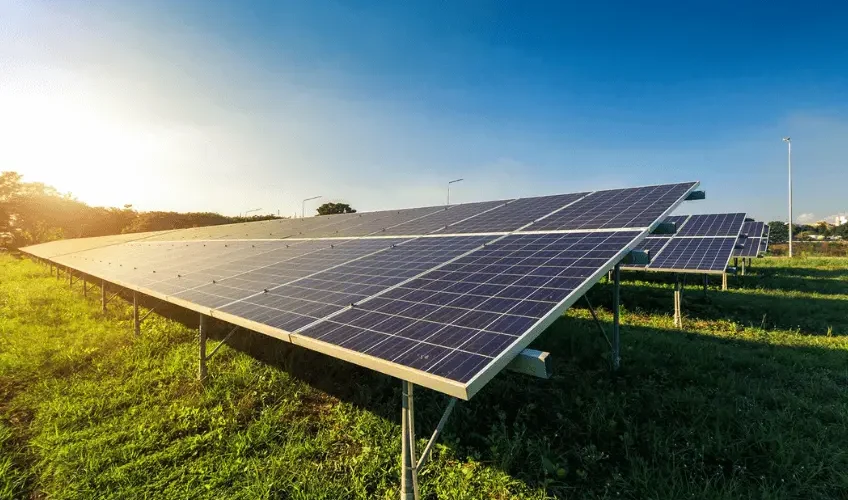 نیروگاه خورشیدی